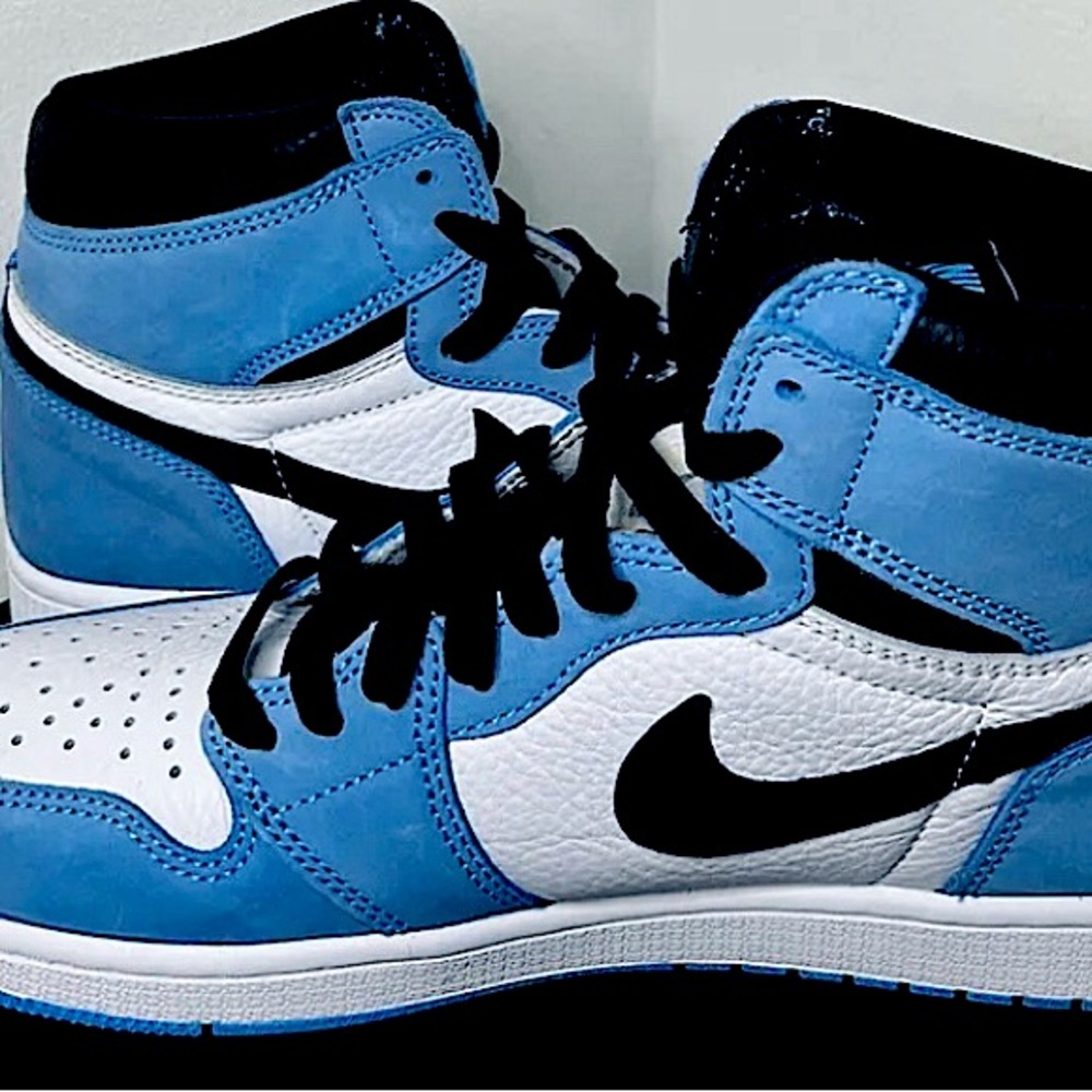 Nike Air Jordan Retro 1 University Blue OG- Women’s 8
